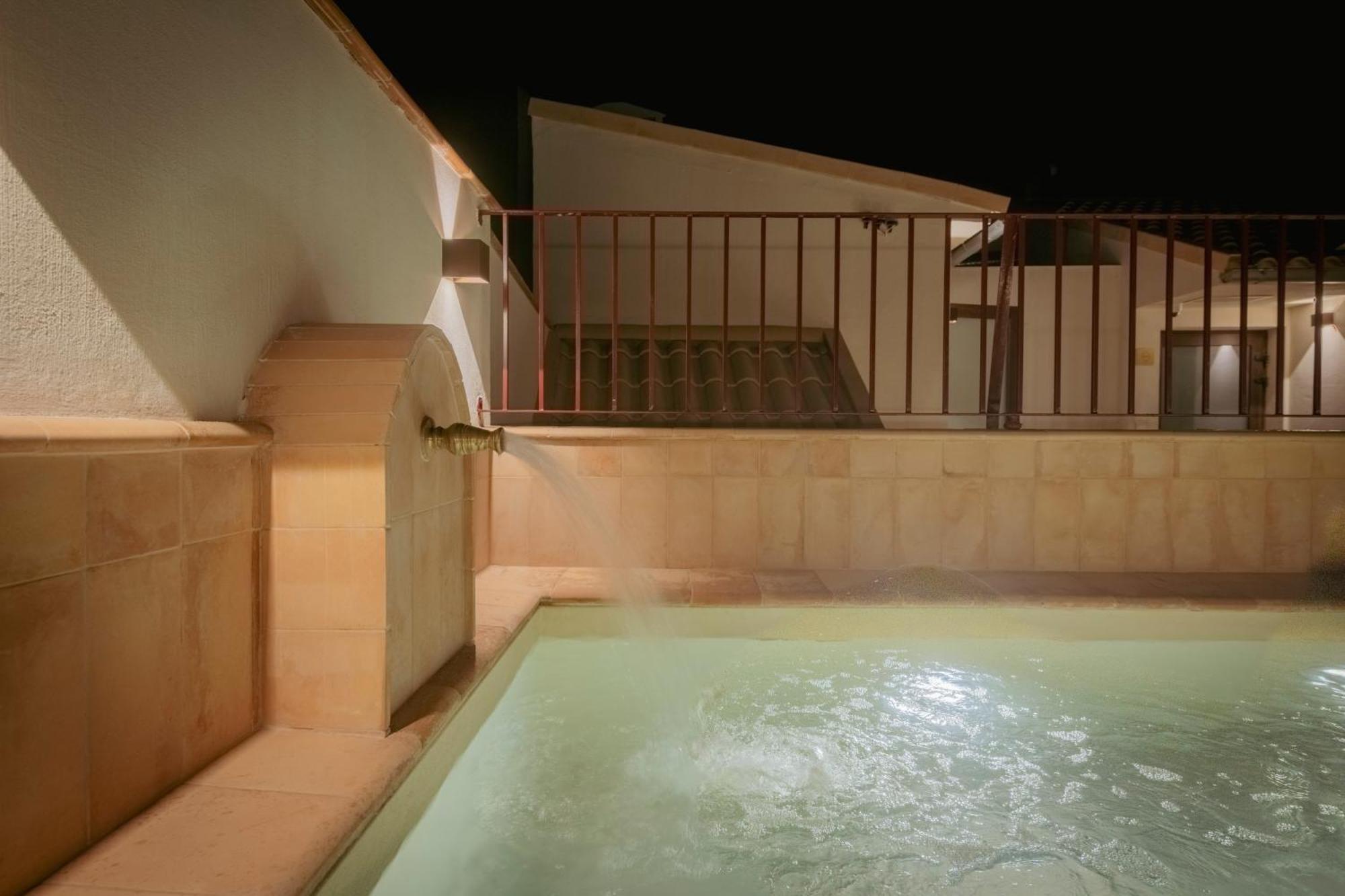 Lirium Casa Patio Hotell Sevilla Eksteriør bilde